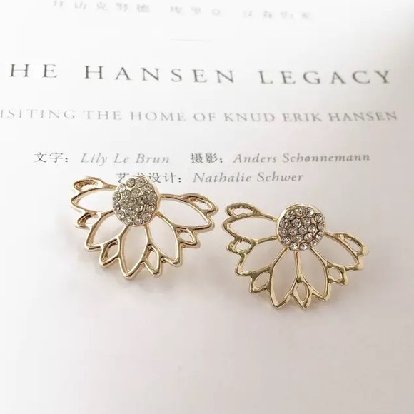 ⚜️[𝟯/$𝟭𝟴]⚜️Gold Rhinestone Flower Jacket Earrings NEW - Picture 2 of 8